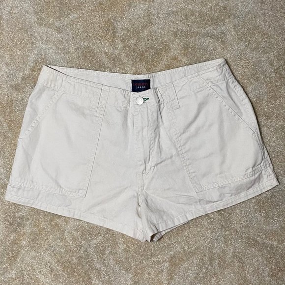 Tommy Hilfiger Khaki Shorts 11 - Picture 1 of 9